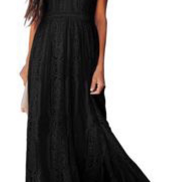 Women’s long lace black dress. V front cut. - Picture 2 of 2